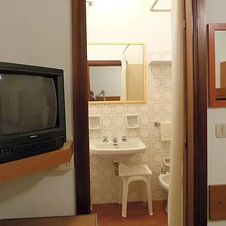 Bologna ホテル 2*